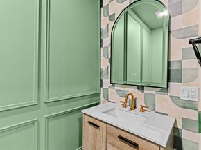 7 Lewis Ct, Hingham MA 02043