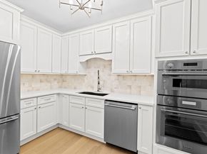 7 Lewis Ct, Hingham MA 02043