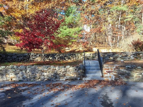 9 John Gilbert Rd, West Brookfield MA 01585