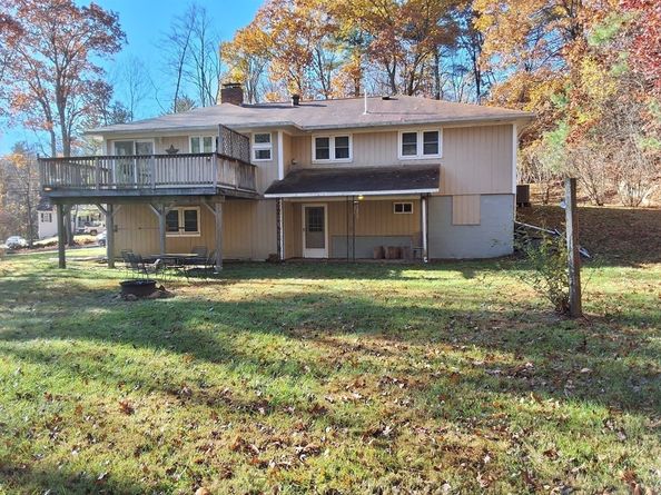 9 John Gilbert Rd, West Brookfield MA 01585