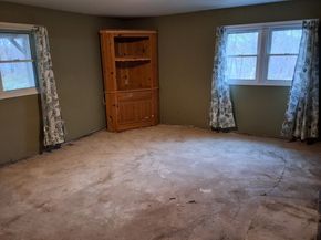 9 John Gilbert Rd, West Brookfield MA 01585