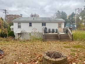 550 Rindge Rd, Fitchburg MA 01420