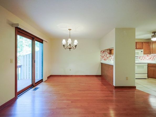2 Victoria Dr 1, Auburn MA 01501