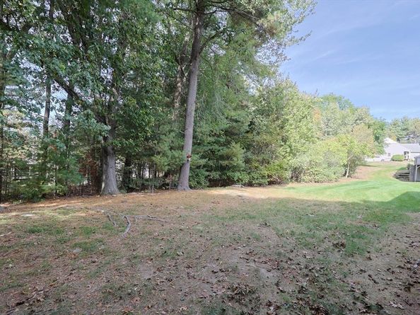 2 Victoria Dr 1, Auburn MA 01501