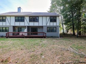 2 Victoria Dr 1, Auburn MA 01501