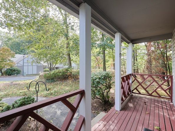 2 Victoria Dr 1, Auburn MA 01501