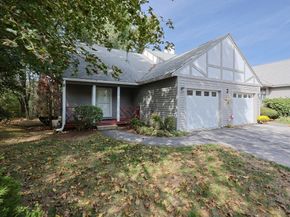2 Victoria Dr 1, Auburn MA 01501