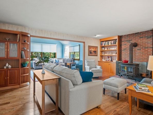 562 South Street, Shrewsbury MA 01545