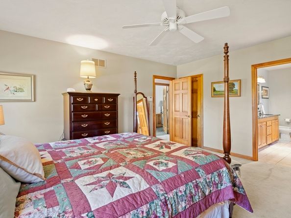 562 South Street, Shrewsbury MA 01545