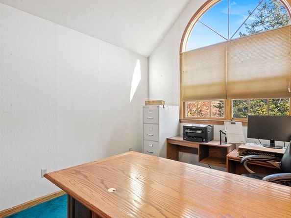 562 South Street, Shrewsbury MA 01545