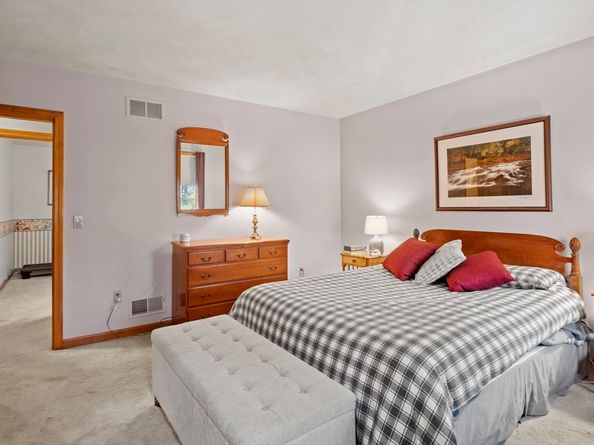 562 South Street, Shrewsbury MA 01545