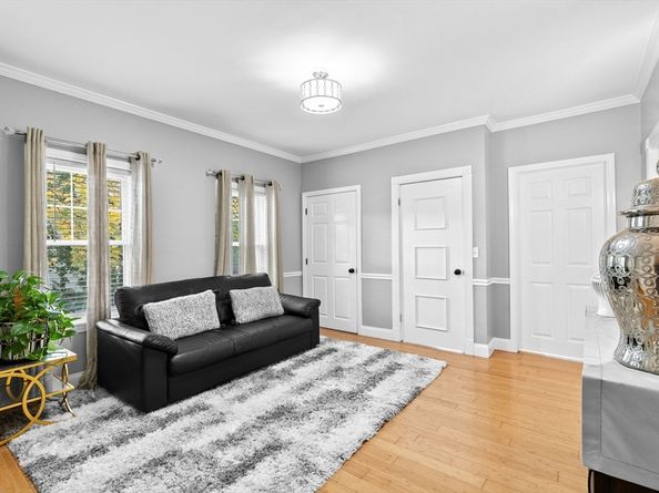 115 Hill St, Brockton MA 02302