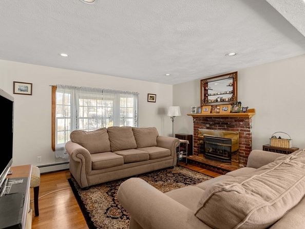 17 Orchard Street, Beverly MA 01915