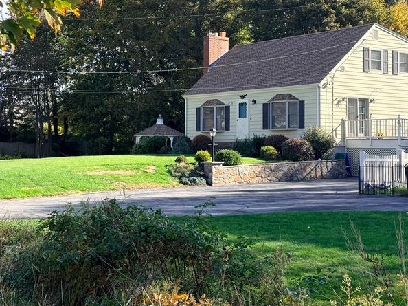 17 Orchard Street, Beverly MA 01915