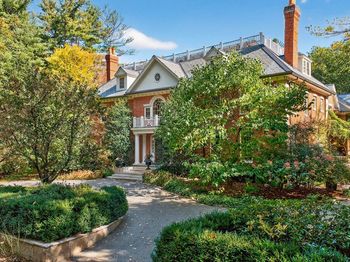 80 Livingston Rd