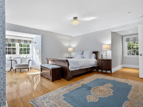 80 Livingston Rd, Wellesley MA 02482