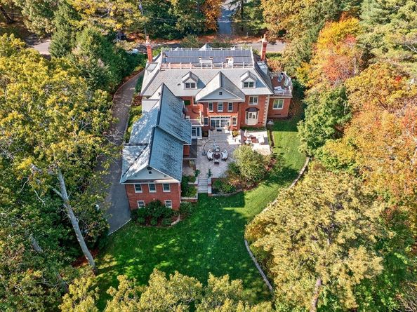 80 Livingston Rd, Wellesley MA 02482