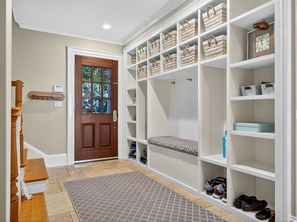 80 Livingston Rd, Wellesley MA 02482
