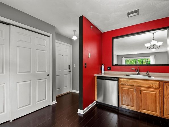 330 Sunderland Road 78, Worcester MA 01604