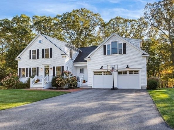7 Heather Drive, Andover MA 01810