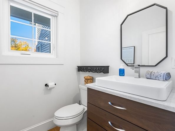 7 Heather Drive, Andover MA 01810