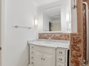 12 Mansfield St, Peabody MA 01960