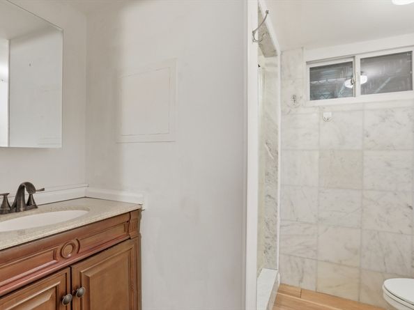 12 Mansfield St, Peabody MA 01960