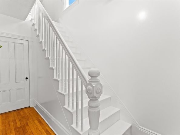163 S Leyden St, Brockton MA 02302