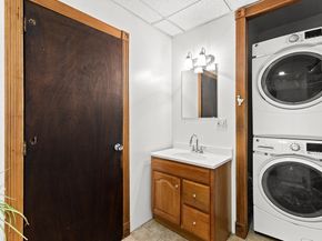 163 S Leyden St, Brockton MA 02302