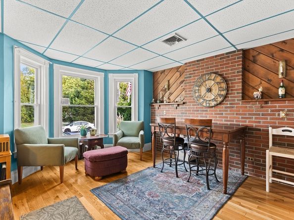 163 S Leyden St, Brockton MA 02302
