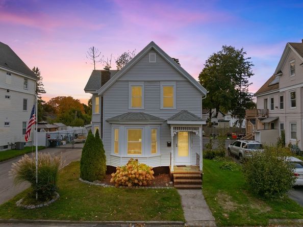 163 S Leyden St, Brockton MA 02302