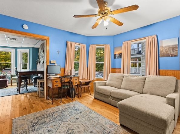 163 S Leyden St, Brockton MA 02302