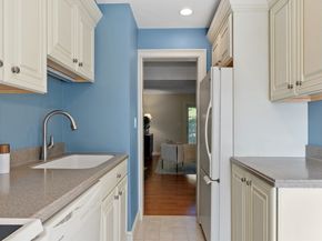 906 Lewis O Gray Drive 906, Saugus MA 01906