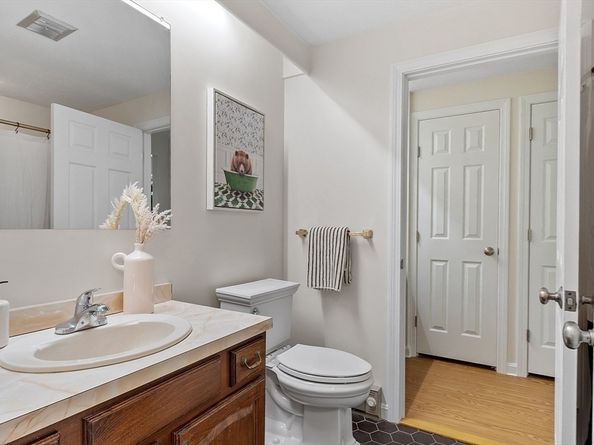 906 Lewis O Gray Drive 906, Saugus MA 01906