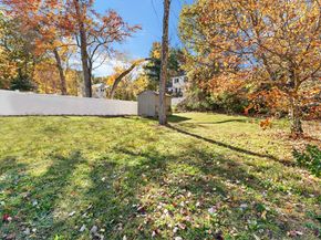 1011 Webster St, Needham MA 02492