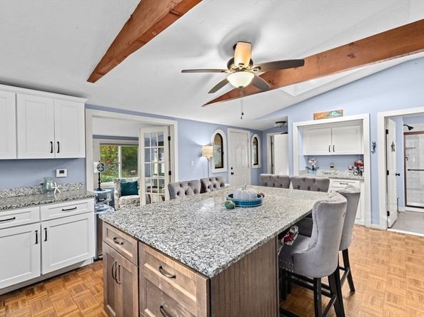 17 Old Oaken Bucket Rd, Scituate MA 02066