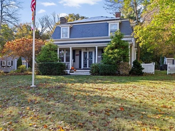 17 Old Oaken Bucket Rd, Scituate MA 02066