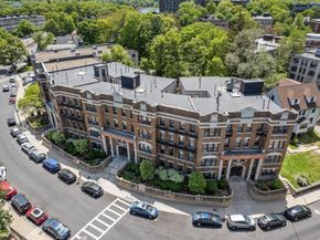 24 Sidlaw Rd 12, Boston MA 02135