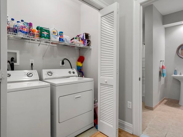 59 Walpole St 210, Canton MA 02021