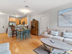 59 Walpole St 210, Canton MA 02021