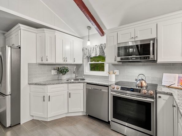 35-35B Beachview Ave, Malden MA 02148