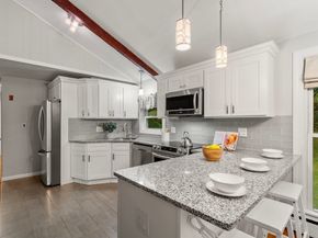 35-35B Beachview Ave, Malden MA 02148