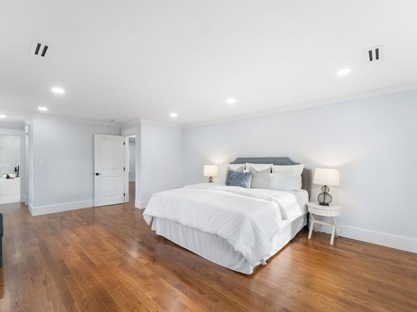 434 Sumner St, Stoughton MA 02072