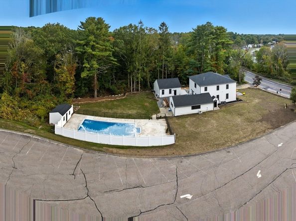 434 Sumner St, Stoughton MA 02072