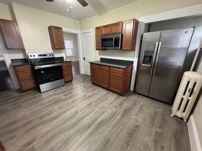 14 Harding Ct, Southbridge MA 01550