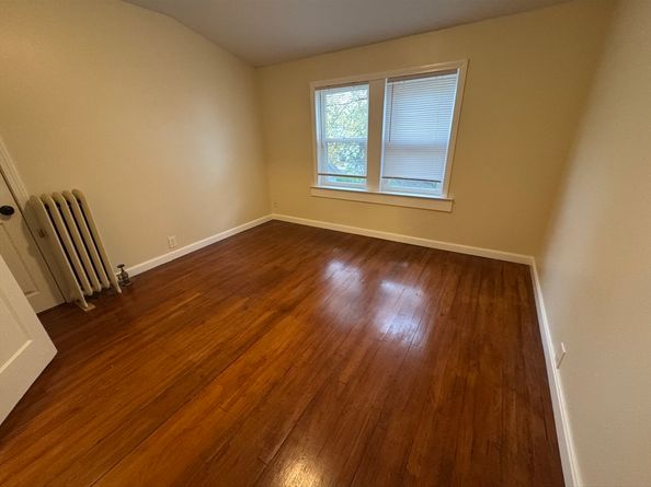 14 Harding Ct, Southbridge MA 01550