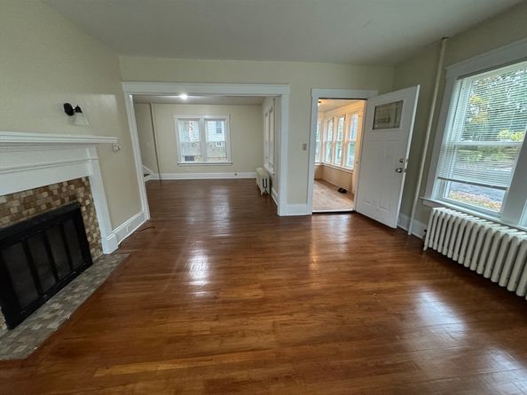 14 Harding Ct, Southbridge MA 01550