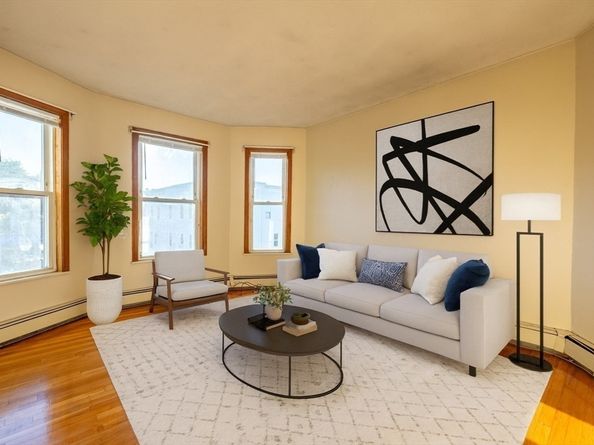 417-419 Ferry St, Everett MA 02149