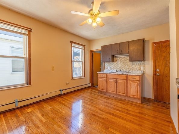 417-419 Ferry St, Everett MA 02149