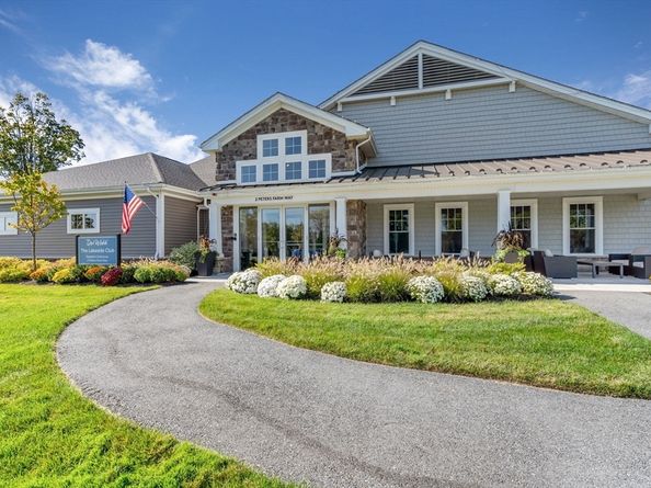 11302 Peters Farm Way 11302, Westborough MA 01581